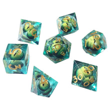 Chronicle RPG 7-Set ICU Liquid Core Green Dice