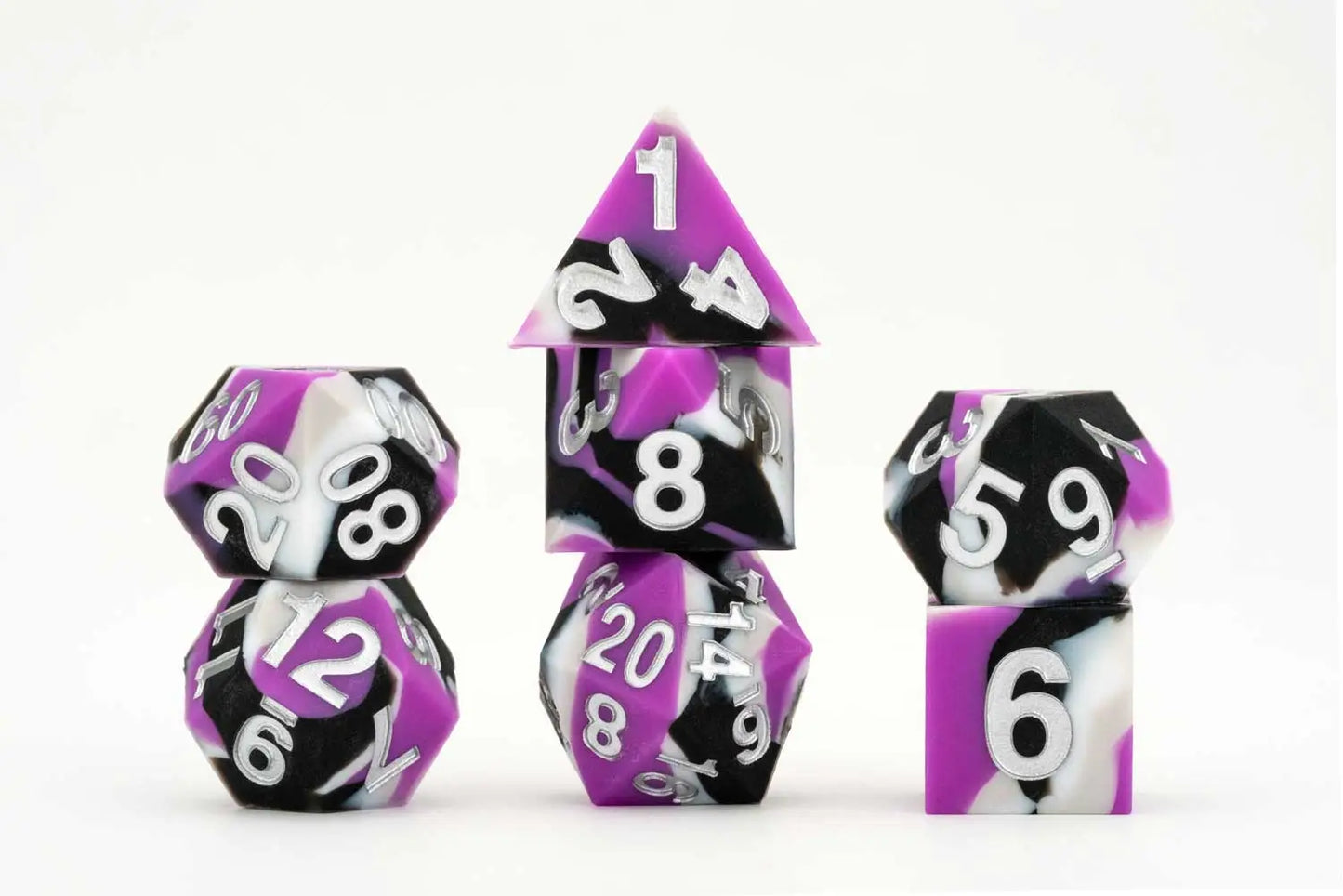 Fanroll Sharp Edge Silicone Rubber Dice Set: GAYMERS PRIDE