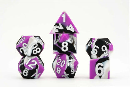 Fanroll Sharp Edge Silicone Rubber Dice Set: GAYMERS PRIDE