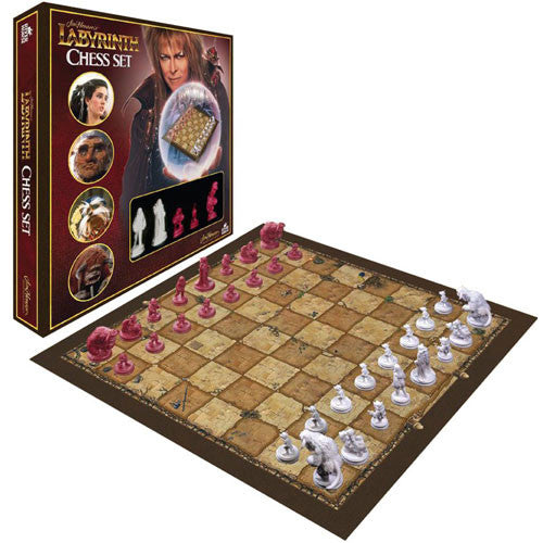 Labyrinth Chess Set